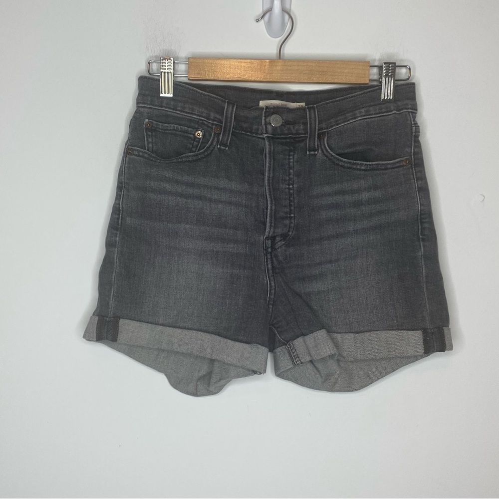 Levi size 28 Wedgie Shorts Gray Denim Button Fly